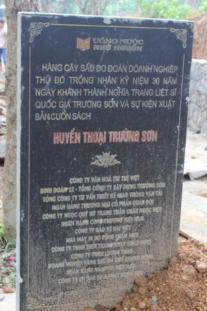 Quảng Trị: Chư Tôn Đức Chùa Giác Hải, Chùa Thiên Khánh Và Chùa Tuyền Lâm Thiết Lễ Cầu Siêu Tại Nghĩa Trang Trường Sơn