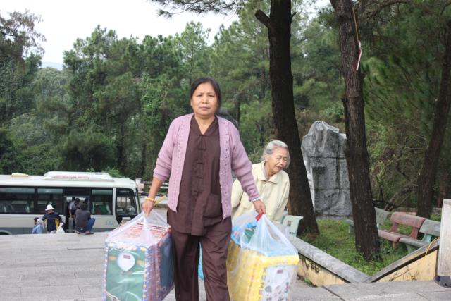 Quảng Trị: Chư Tôn Đức Chùa Giác Hải, Chùa Thiên Khánh Và Chùa Tuyền Lâm Thiết Lễ Cầu Siêu Tại Nghĩa Trang Trường Sơn