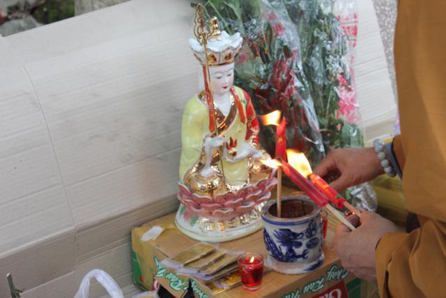 Quảng Trị: Chư Tôn Đức Chùa Giác Hải, Chùa Thiên Khánh Và Chùa Tuyền Lâm Thiết Lễ Cầu Siêu Tại Nghĩa Trang Trường Sơn
