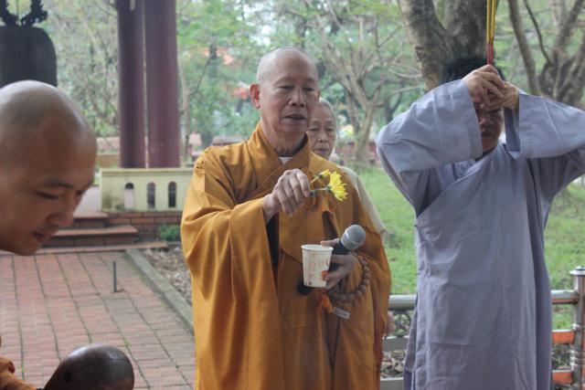 Quảng Trị: Chư Tôn Đức Chùa Giác Hải, Chùa Thiên Khánh Và Chùa Tuyền Lâm Thiết Lễ Cầu Siêu Tại Nghĩa Trang Trường Sơn