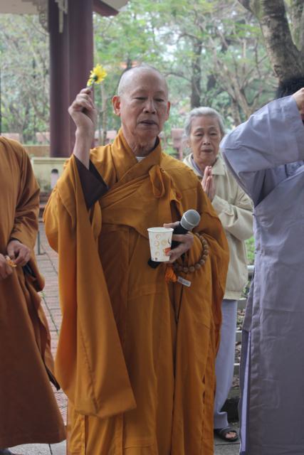 Quảng Trị: Chư Tôn Đức Chùa Giác Hải, Chùa Thiên Khánh Và Chùa Tuyền Lâm Thiết Lễ Cầu Siêu Tại Nghĩa Trang Trường Sơn