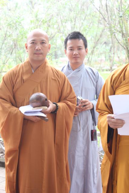 Quảng Trị: Chư Tôn Đức Chùa Giác Hải, Chùa Thiên Khánh Và Chùa Tuyền Lâm Thiết Lễ Cầu Siêu Tại Nghĩa Trang Trường Sơn