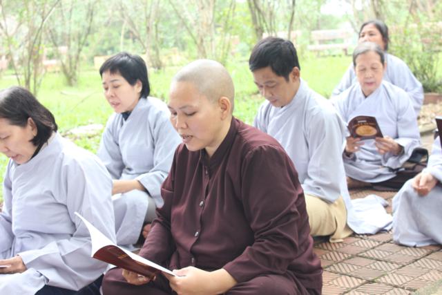 Quảng Trị: Chư Tôn Đức Chùa Giác Hải, Chùa Thiên Khánh Và Chùa Tuyền Lâm Thiết Lễ Cầu Siêu Tại Nghĩa Trang Trường Sơn