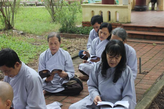 Quảng Trị: Chư Tôn Đức Chùa Giác Hải, Chùa Thiên Khánh Và Chùa Tuyền Lâm Thiết Lễ Cầu Siêu Tại Nghĩa Trang Trường Sơn