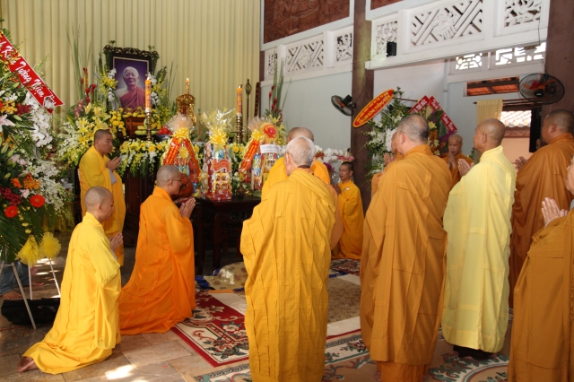 TP.HCM: Lễ tưởng niệm chung thất trai tuần cố đại lão HT. Thích Minh Châu