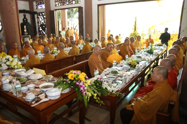 TP.HCM: Lễ tưởng niệm chung thất trai tuần cố đại lão HT. Thích Minh Châu