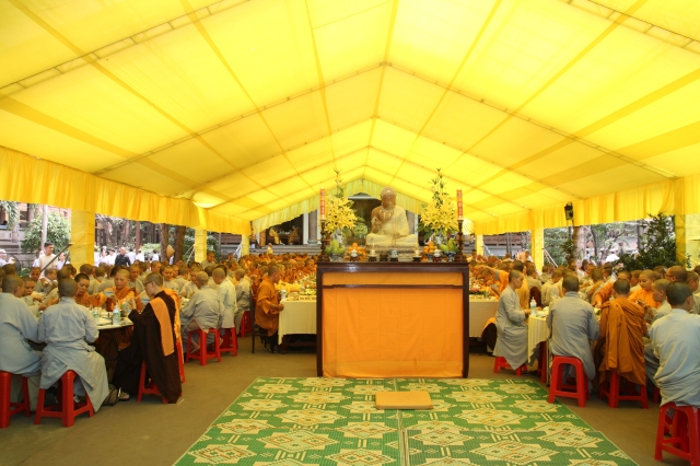 TP.HCM: Lễ tưởng niệm chung thất trai tuần cố đại lão HT. Thích Minh Châu