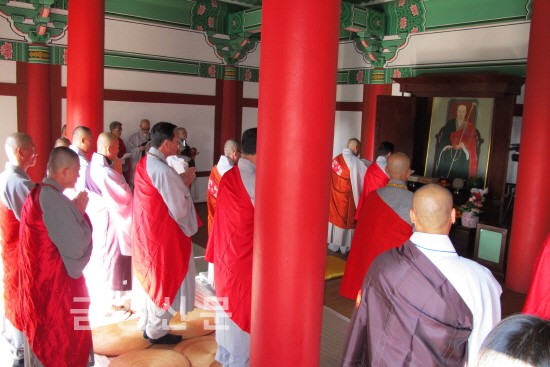 Phật giáo liên Triều Tưởng niệm Quốc sư Nghĩa Thiên Đại giác