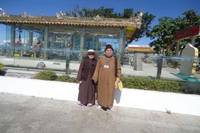 Chư Tôn Đức Tăng Ni Phật tử phái đoàn Việt Nam hành hương Myanmar