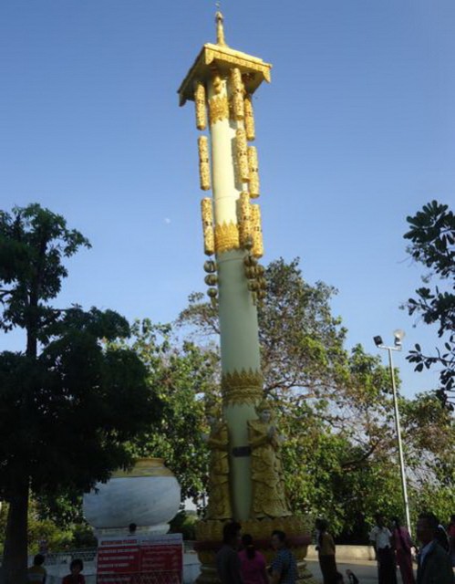 Chư Tôn Đức Tăng Ni Phật tử phái đoàn Việt Nam hành hương Myanmar