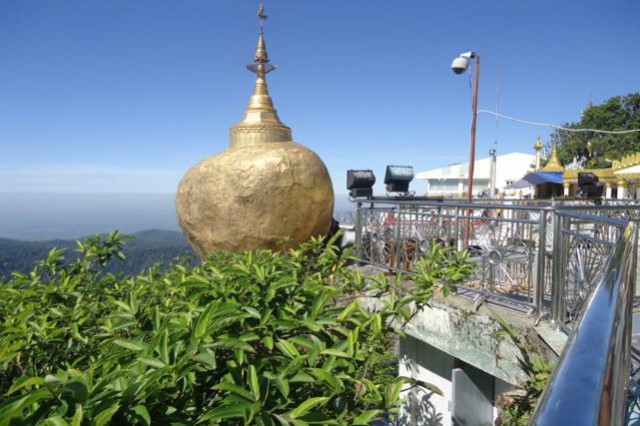 Chư Tôn Đức Tăng Ni Phật tử phái đoàn Việt Nam hành hương Myanmar