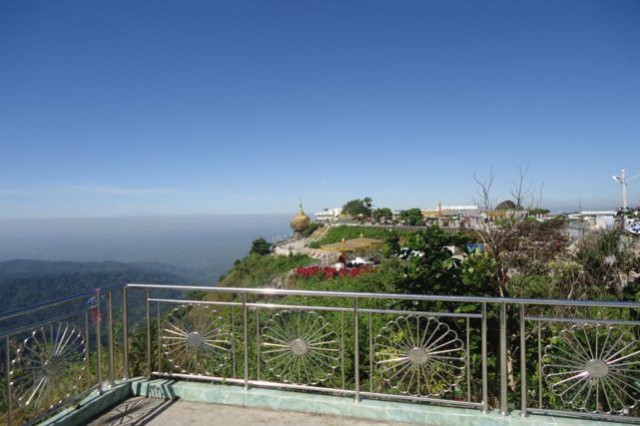 Chư Tôn Đức Tăng Ni Phật tử phái đoàn Việt Nam hành hương Myanmar