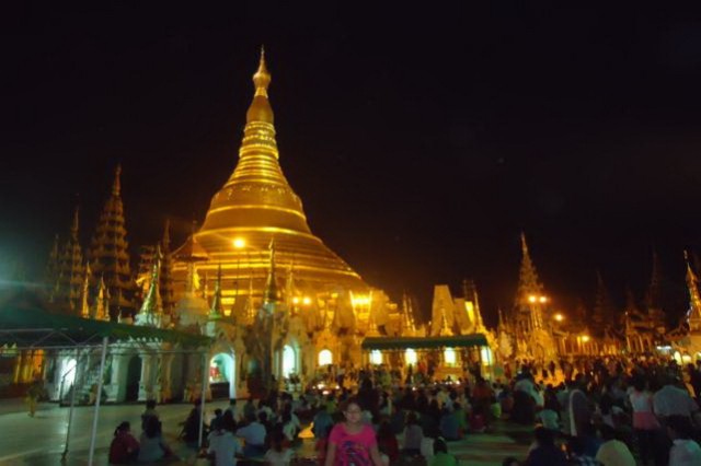 Chư Tôn Đức Tăng Ni Phật tử phái đoàn Việt Nam hành hương Myanmar