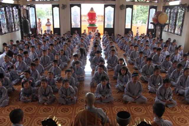 TP. HCM: Quan Âm Tu Viện tổ chức khóa tu Gieo Hạt Từ Tâm kỳ 8: Hoa Điểm 10