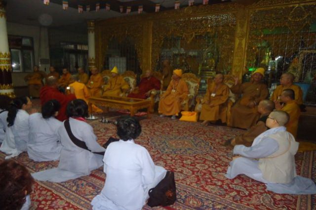 Chư Tôn Đức Tăng Ni Phật tử phái đoàn Việt Nam hành hương Myanmar