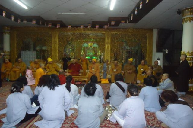 Chư Tôn Đức Tăng Ni Phật tử phái đoàn Việt Nam hành hương Myanmar