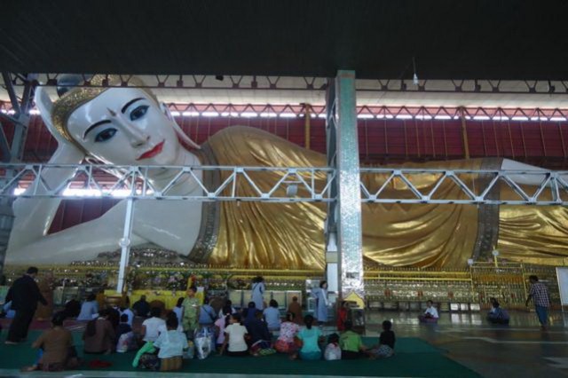 Chư Tôn Đức Tăng Ni Phật tử phái đoàn Việt Nam hành hương Myanmar