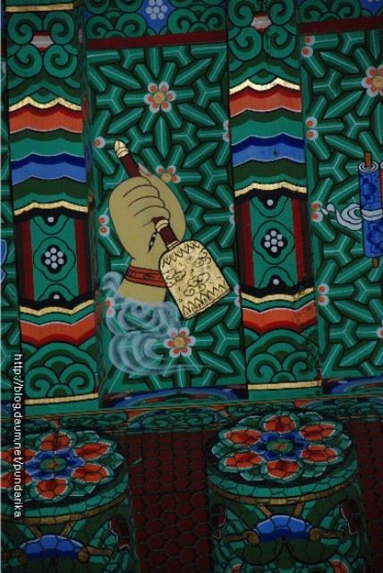 Hàn Quốc: Chùm Ảnh 42 Thủ Nhãn Ấn Pháp Theo Chú Đại Bi