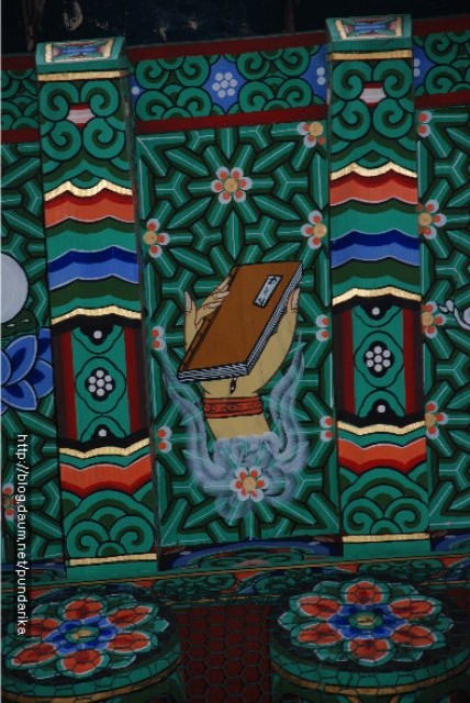 Hàn Quốc: Chùm Ảnh 42 Thủ Nhãn Ấn Pháp Theo Chú Đại Bi