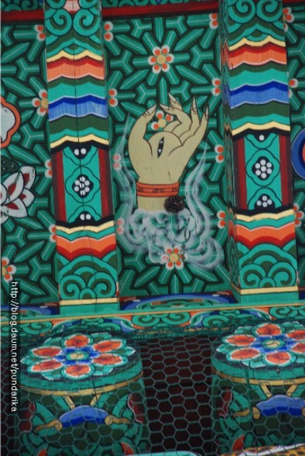 Hàn Quốc: Chùm Ảnh 42 Thủ Nhãn Ấn Pháp Theo Chú Đại Bi
