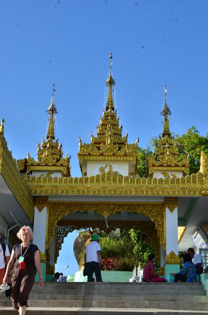 Chùa Đá Vàng, Myanmar