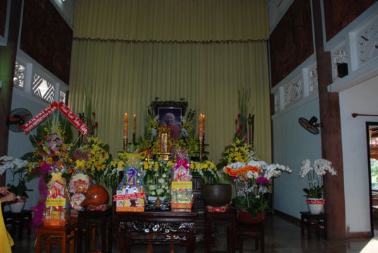 Trung Ương GHPGVN và Phu nhân Chủ tịch nước CHXHCNVN lễ viếng Chung thất Cố Trưởng Lão HT. Thích Minh Châu