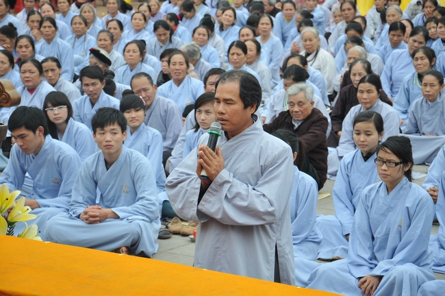 Hà Tĩnh: Chùa Trúc Lâm Thanh Lương tưng bừng Pháp hội hoa đăng vía Đức Phật A Di Đà