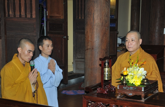 Hà Tĩnh: Chùa Trúc Lâm Thanh Lương tưng bừng Pháp hội hoa đăng vía Đức Phật A Di Đà