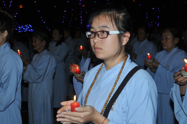 Hà Tĩnh: Chùa Trúc Lâm Thanh Lương tưng bừng Pháp hội hoa đăng vía Đức Phật A Di Đà
