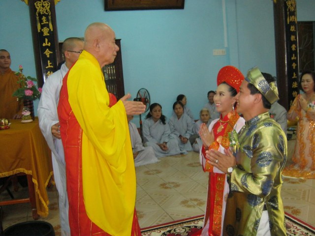 Tổ đình Nghĩa Phương tổ chức lễ hằng thuận cho Phật tử Trần Nguyễn Như Quỳnh và Lê Gia Trí