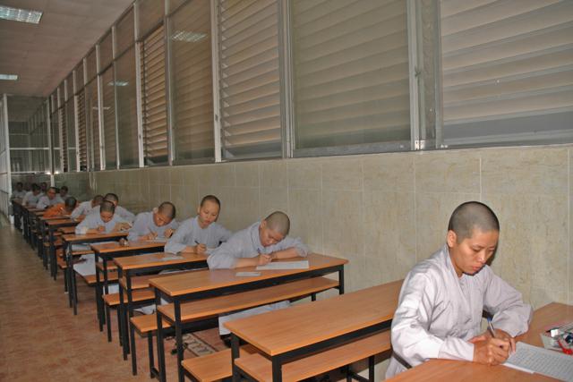 Trường Trung Cấp Phật Học TP. HCM tổ chức kỳ thi học kỳ 1 - 2 (khóa VII và VIII)