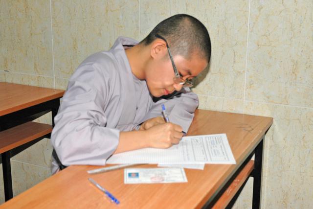 Trường Trung Cấp Phật Học TP. HCM tổ chức kỳ thi học kỳ 1 - 2 (khóa VII và VIII)