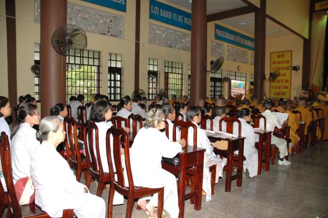 Bình Dương: Hội nghị tổng kết công tác Phật sự 2012 - Triển khai báo cáo kết quả đại hội VII - GHPGVN - Trao Giáo chỉ tấn phong Giáo phẩm