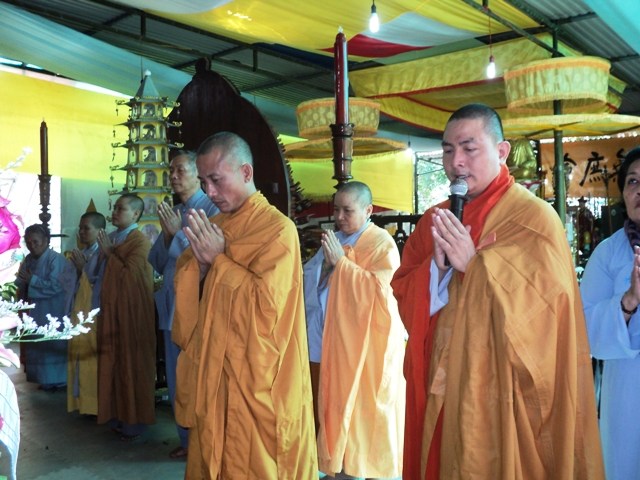 Nha Trang: Chùa Từ Tôn (Hòn Đỏ) lễ Khánh đản đức Phật thành Đạo và Đón nhận Giáo chỉ tấn phong giáo phẩm Hòa thượng Thích Viên Mãn