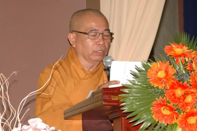 Bình Dương: Hội nghị tổng kết công tác Phật sự 2012 - Triển khai báo cáo kết quả đại hội VII - GHPGVN - Trao Giáo chỉ tấn phong Giáo phẩm