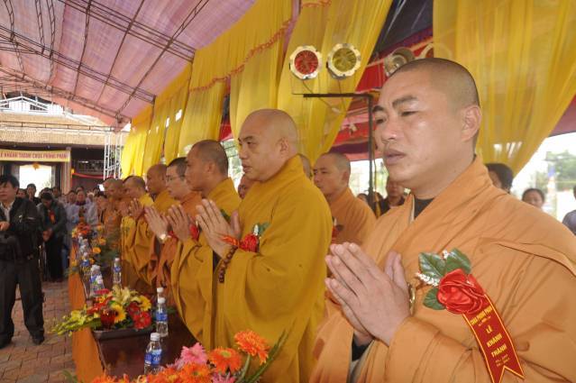 Hà Tĩnh: Long trọng tổ chức Đại lễ lạc thành, an vị tượng Phật tại chùa Phong Phạn