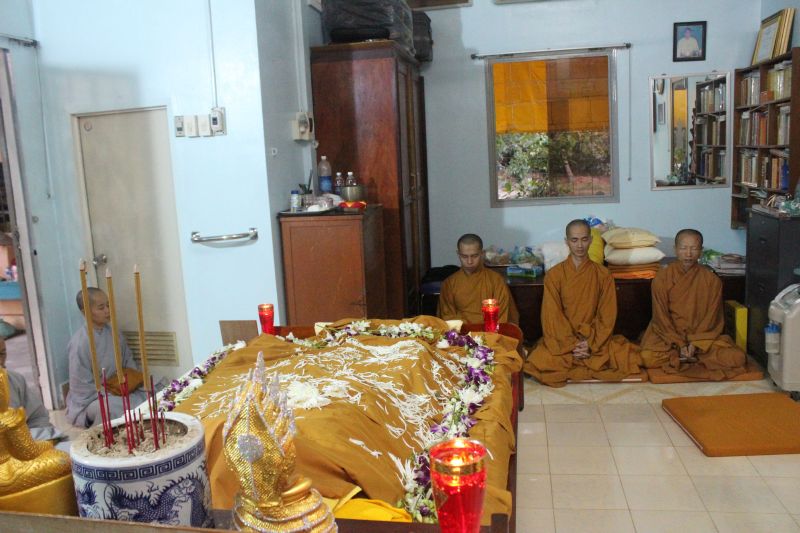 Khẩn trương chuẩn bị lễ nhập kim quan Hòa thượng viện chủ Sơn Thắng Thiền Viện