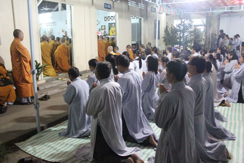 Khẩn trương chuẩn bị lễ nhập kim quan Hòa thượng viện chủ Sơn Thắng Thiền Viện