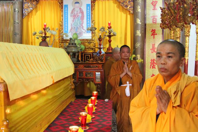 Lễ nhập Kim quan Trưởng lão HT. Thích Thanh Bích