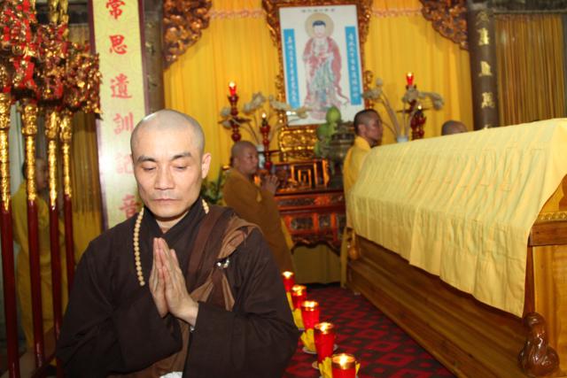 Lễ nhập Kim quan Trưởng lão HT. Thích Thanh Bích