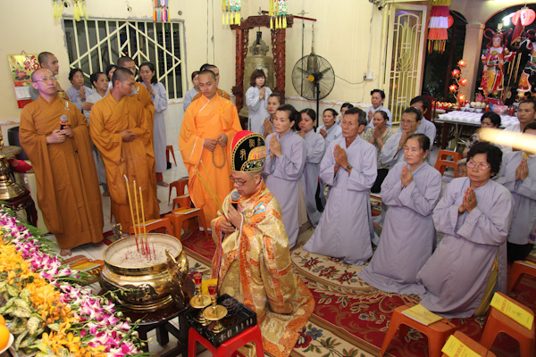 TP.HCM: Pháp hội Dược sư tại chùa Giác Tánh