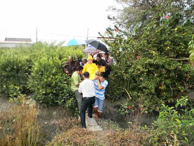 Một chuyến đi nghĩa tình