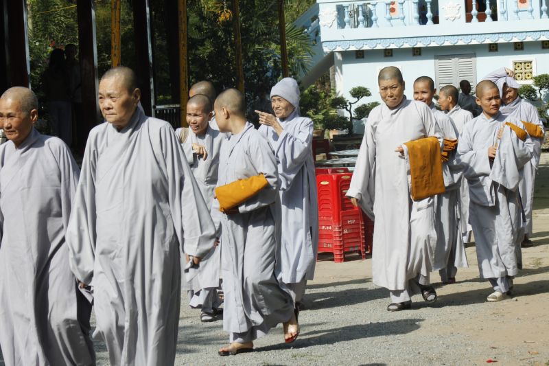 Khẩn trương chuẩn bị lễ nhập kim quan Hòa thượng viện chủ Sơn Thắng Thiền Viện