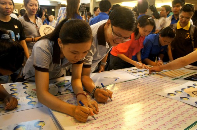 BVH THPG TP.HCM thực hiện Giờ Trái Đất &quot;Tôi và bạn cùng đồng hành&quot;