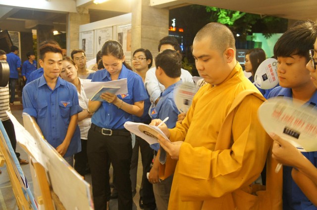 BVH THPG TP.HCM thực hiện Giờ Trái Đất &quot;Tôi và bạn cùng đồng hành&quot;