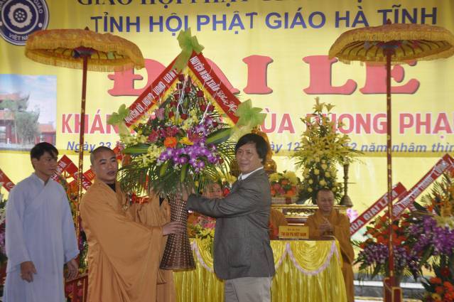 Hà Tĩnh: Long trọng tổ chức Đại lễ lạc thành, an vị tượng Phật tại chùa Phong Phạn