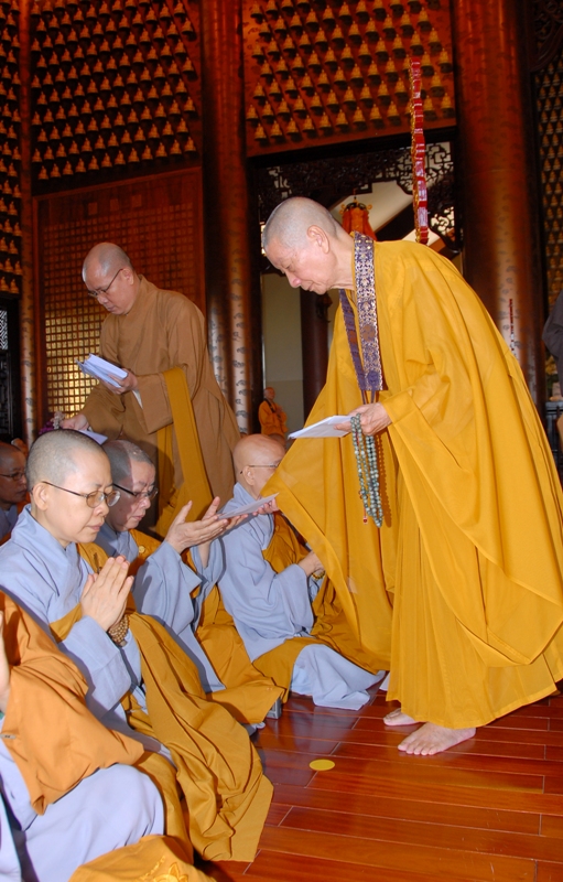 TP. HCM: Pháp hội Dược Sư hoàn mãn