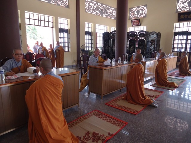 Bình Dương: Tuyển người làm Phật