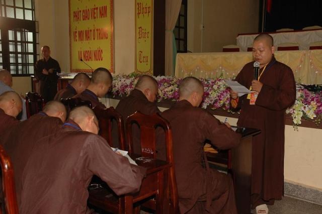 Bình Dương: Tuyển người làm Phật