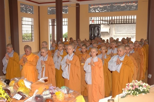 Chùm ảnh: Lễ truyền giới tại đại giới đàn Tịnh Minh - Bình Dương